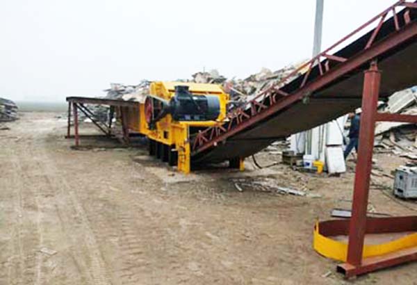 1400綜合破碎機(jī)現(xiàn)場(chǎng)